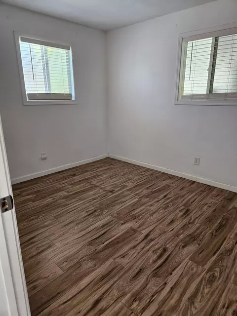 Bedroom - 424 Poplar Ave, Manteca, CA 95336 photo 2 of 2