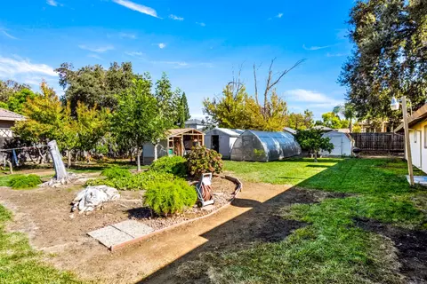 Exterior - 6141 Lincoln Ave, Carmichael, CA 95608 photo 15 of 15