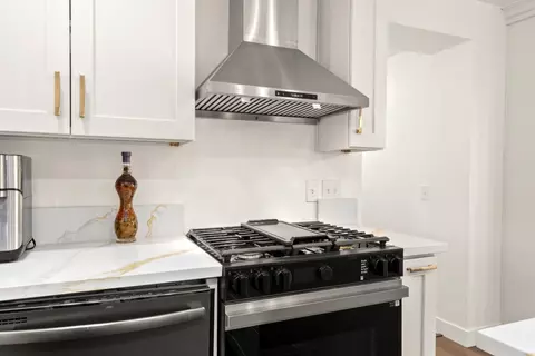 Kitchen - 6141 Lincoln Ave, Carmichael, CA 95608 photo 1 of 6