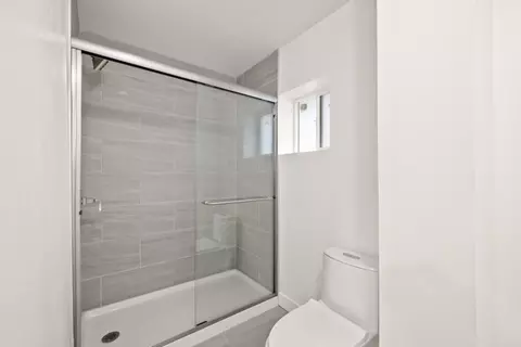 Bath - 6141 Lincoln Ave, Carmichael, CA 95608 photo 1 of 7