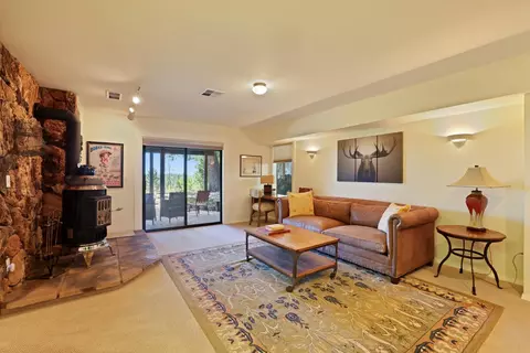 Living - 659 Sugarbush, Murphys, CA 95247 photo 7 of 8