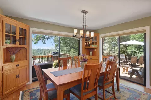 Dining - 659 Sugarbush, Murphys, CA 95247 photo 3 of 5
