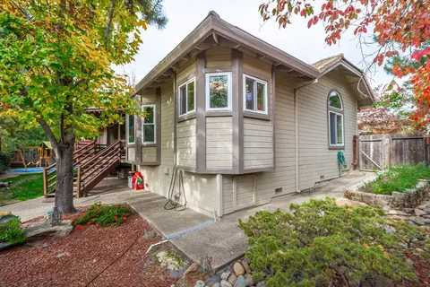 Exterior - 841 Oak Crest Cir, Placerville, CA 95667 photo 9 of 11