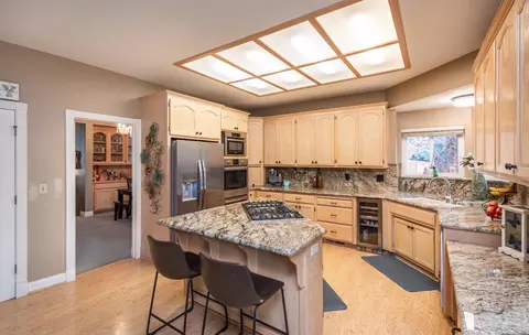 Kitchen - 841 Oak Crest Cir, Placerville, CA 95667 photo 2 of 3