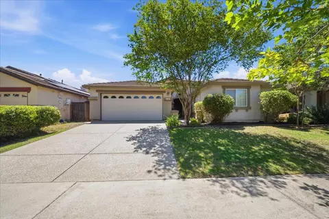 280 Regency Park Cir, Sacramento, CA 95835