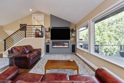 Living - 198 Sweetwater Dr, Murphys, CA 95247 photo 4 of 6