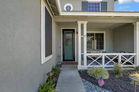 Exterior - 1984 Greenfield, Turlock, CA 95382 photo 5 of 8