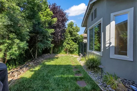 Exterior - 1984 Greenfield, Turlock, CA 95382 photo 2 of 8