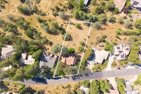 View/Area - 1016 Sandalwood Dr, Murphys, CA 95247 photo 4 of 4