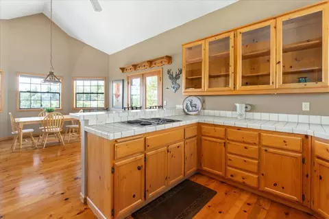 Kitchen - 1016 Sandalwood Dr, Murphys, CA 95247 photo 3 of 3