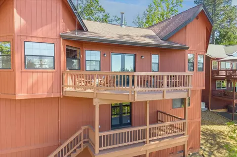 Exterior - 1016 Sandalwood Dr, Murphys, CA 95247 photo 9 of 12