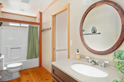 Bath - 1016 Sandalwood Dr, Murphys, CA 95247 photo 5 of 5