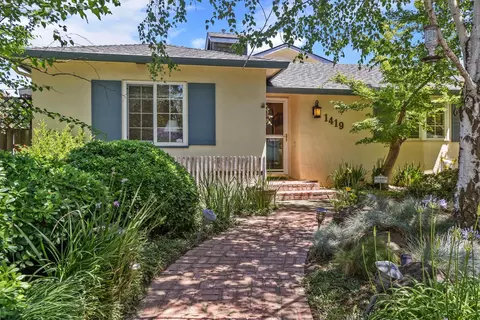 Exterior - 1419 Holly Dr, Lodi, CA 95242 photo 4 of 14