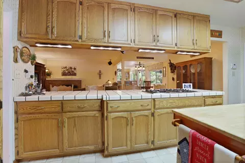 Kitchen - 1419 Holly Dr, Lodi, CA 95242 photo 2 of 5