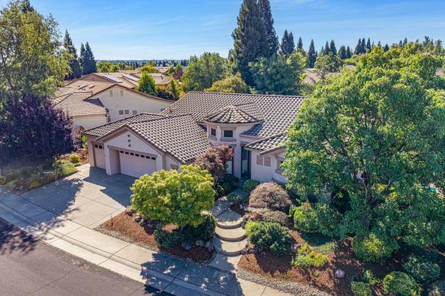 955 Yosemite Ln, Lincoln, CA 95648