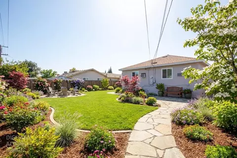 Exterior - 311 Charles Ave, Manteca, CA 95336 photo 7 of 8