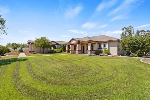 11875 Gidaro Dr, Elk Grove, CA 95624