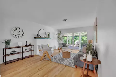Living - 221 Granada Way, Tracy, CA 95376 photo 2 of 5