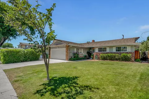 Exterior - 221 Granada Way, Tracy, CA 95376 photo 10 of 10