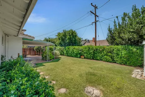 Exterior - 221 Granada Way, Tracy, CA 95376 photo 6 of 10