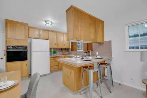Kitchen - 221 Granada Way, Tracy, CA 95376 photo 4 of 4