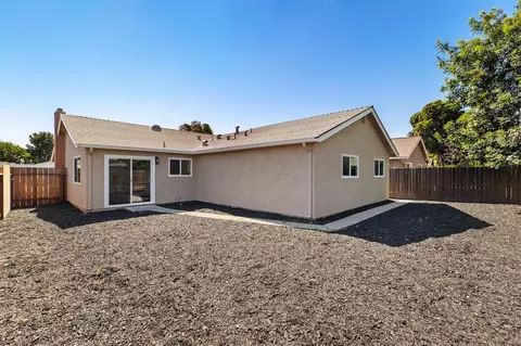 Exterior - 791 Chestnut Ave, Tracy, CA 95376 photo 5 of 7