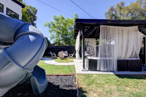 Exterior - 2468 6th St, Hughson, CA 95326 photo 5 of 6