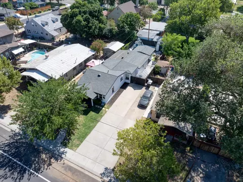 View/Area - 2468 6th St, Hughson, CA 95326 photo 2 of 5