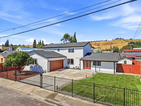 Other - 27566 E 12th St, Hayward, CA 94544 photo 7 of 13