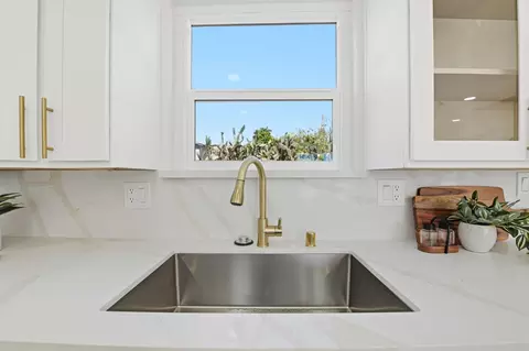Kitchen - 27566 E 12th St, Hayward, CA 94544 photo 4 of 5