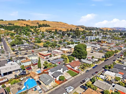 View/Area - 27566 E 12th St, Hayward, CA 94544 photo 10 of 14