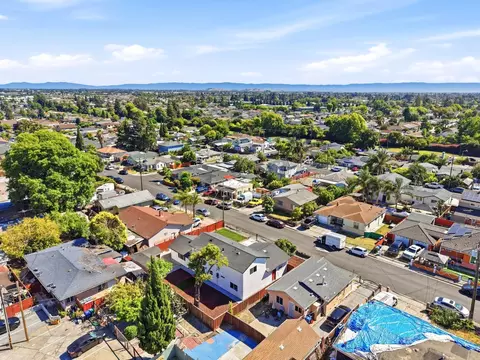 View/Area - 27566 E 12th St, Hayward, CA 94544 photo 5 of 14