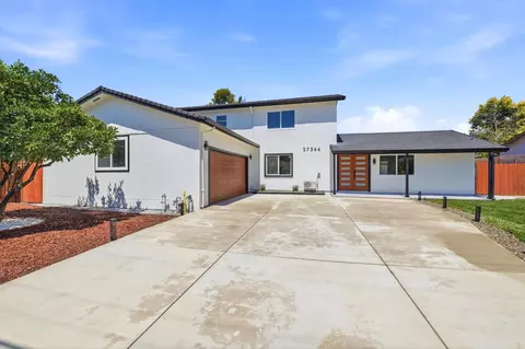 27566 E 12th St, Hayward, CA 94544
