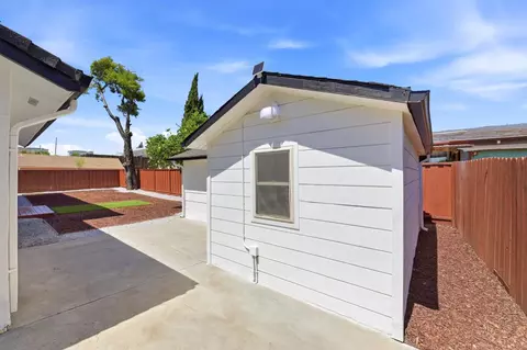 Exterior - 27566 E 12th St, Hayward, CA 94544 photo 6 of 12