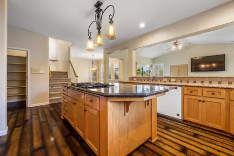 Kitchen - 4201 Encore Ln, Modesto, CA 95357 photo 4 of 6