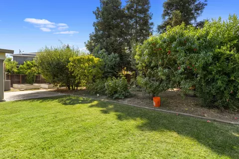 Exterior - 4201 Encore Ln, Modesto, CA 95357 photo 3 of 11