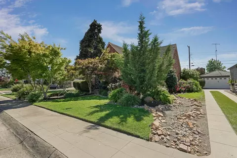 Exterior - 149 S Orange Ave, Lodi, CA 95240 photo 10 of 10