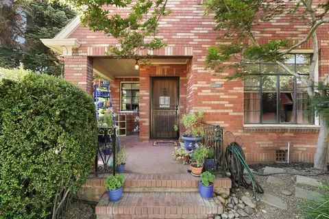 Exterior - 149 S Orange Ave, Lodi, CA 95240 photo 2 of 10