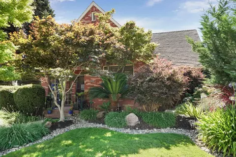 Exterior - 149 S Orange Ave, Lodi, CA 95240 photo 8 of 10