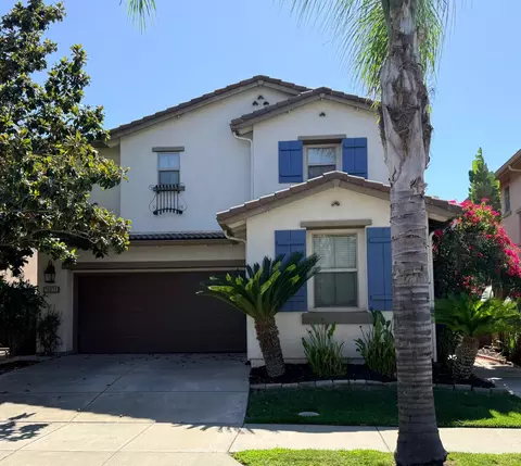 Exterior - 16621 Victorian Trl, Lathrop, CA 95330 photo 2 of 4