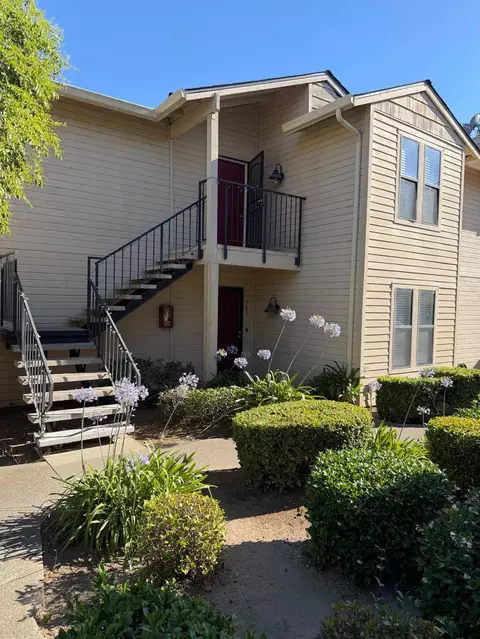 2401 Eilers Ln, Lodi, CA 95242