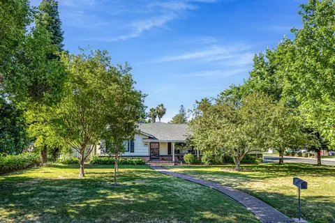 Exterior - 4700 Robertson Ave, Carmichael, CA 95608 photo 2 of 11