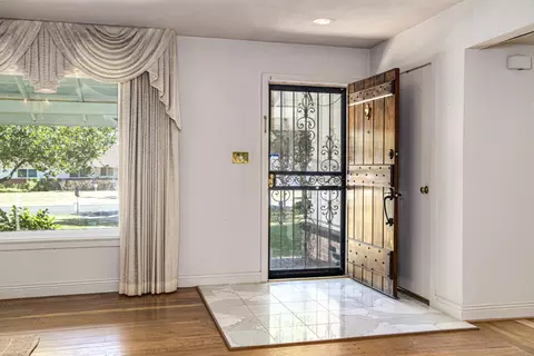 Entry Way - 4700 Robertson Ave, Carmichael, CA 95608 photo 1 of 2