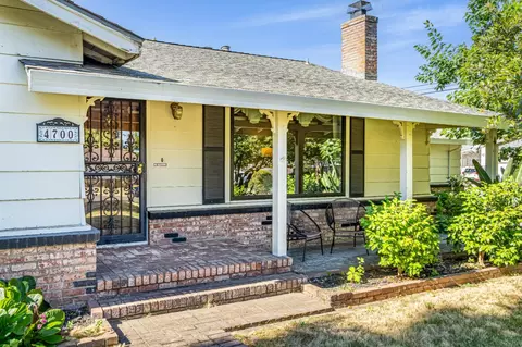 Exterior - 4700 Robertson Ave, Carmichael, CA 95608 photo 3 of 11