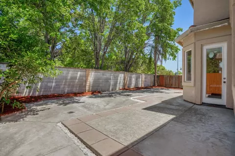 Exterior - 2160 Iberis Ct, Tracy, CA 95376 photo 3 of 4