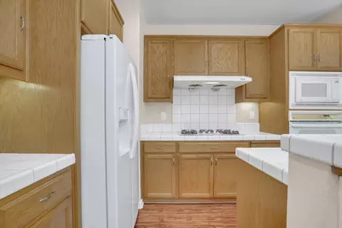 Kitchen - 2160 Iberis Ct, Tracy, CA 95376 photo 2 of 2