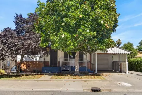 611 Atkinson St, Roseville, CA 95678