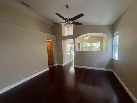 Living - 534 Kilsyth Ct, Folsom, CA 95630 photo 1 of 6
