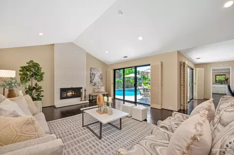 11452 Forty Niner Cir, Gold River, CA 95670