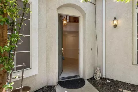 Entry Way - 2052 Licstal Ct, Manteca, CA 95337 photo 1 of 11